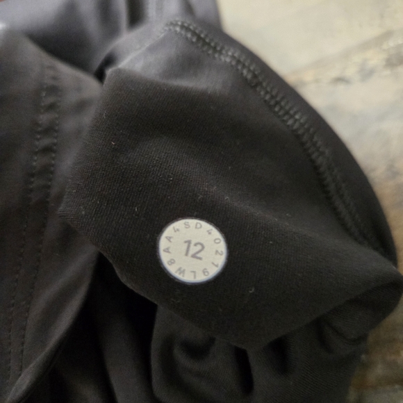 LULULEMON Play Off The Pleats Skirt | 12 - Picture 7 of 8